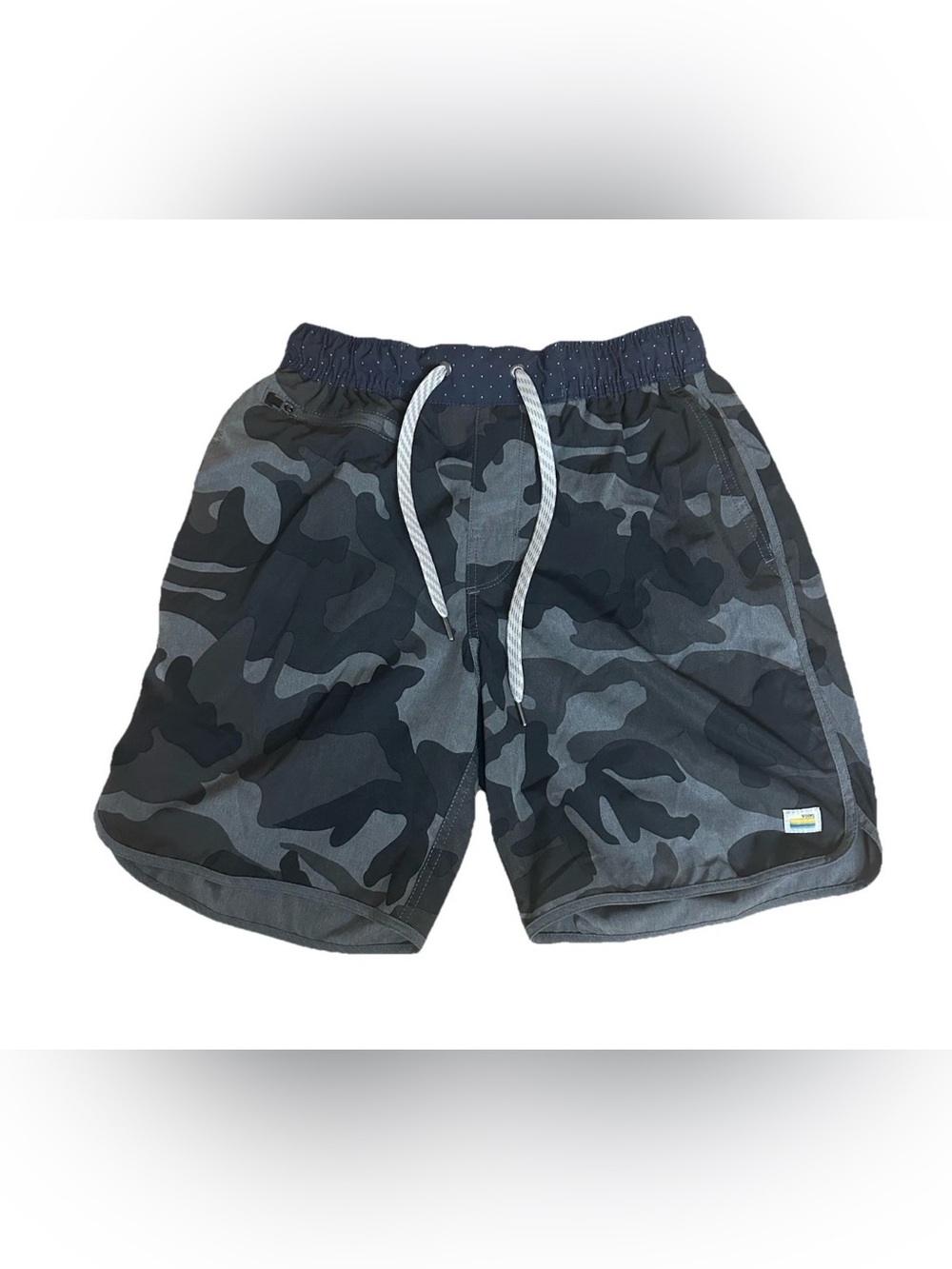 Vuori Banks Shorts Mens Small Blue Camo V330 Boardshorts Performance Gym 7”